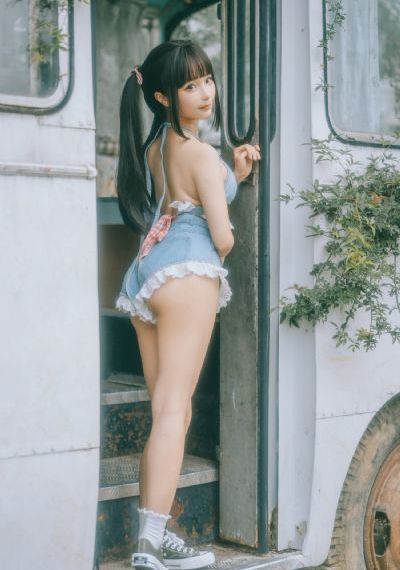 邻居家妻子_4K在线播放